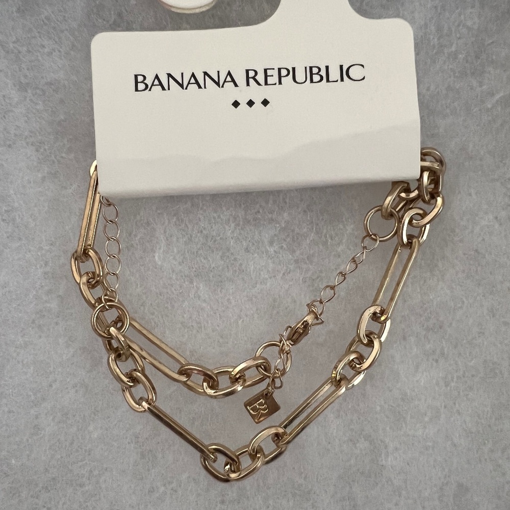 Banana Republic set of two bracelets